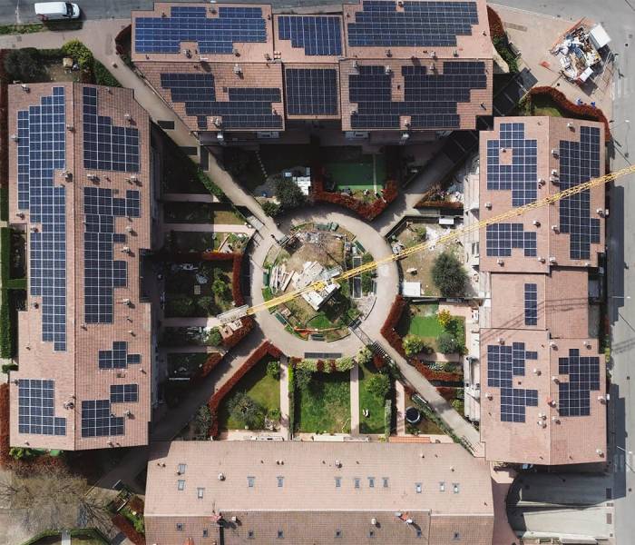 Installazione di un sistema di diversi impianti fotovoltaici