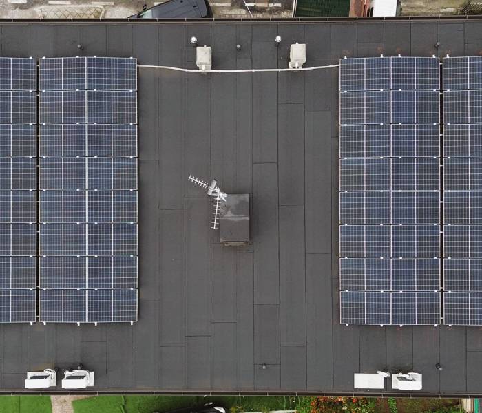 Installazione di un impianto fotovoltaico commerciale